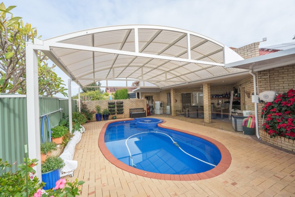 Curved patio gallery