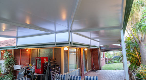 Flat decked flat patio perth design example