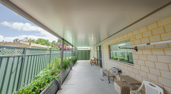 Solarspan insulated flat patio perth design example