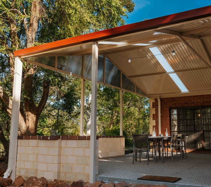 cdek-gable-alfresco-3
